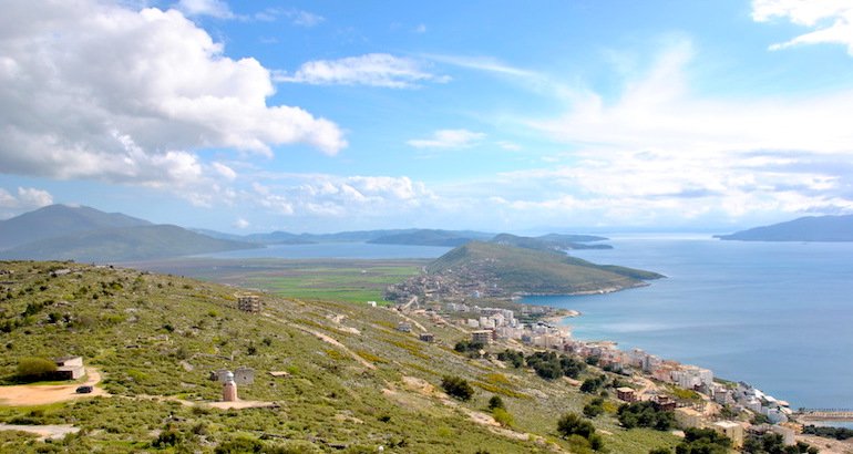 Tourisme en Albanie : « étranger cherche maison pas chère avec vue sur mer »