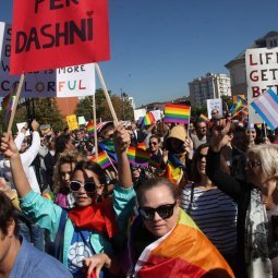 Kosovo : « Tous pour l'amour, l'amour pour tous », ou la première Gay pride dont Pristina peut être fière