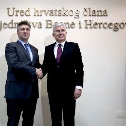 Après le verdict du TPIY, le Premier ministre croate à Mostar, pour « soutenir et apaiser »