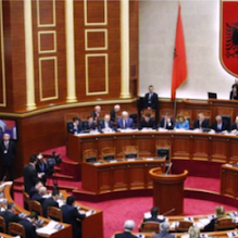 Albanie : impasse parlementaire et appel à un référendum populaire