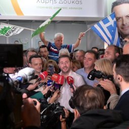 Grèce : la droite perd Athènes et Thessalonique aux élections locales