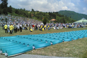 Srebrenica 1995-2009 : polémique autour de la reconnaissance du 11 juillet comme « jour de deuil »