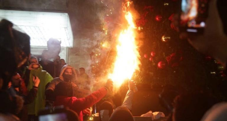 Albanie : la rage et le désespoir de la jeunesse de Tirana