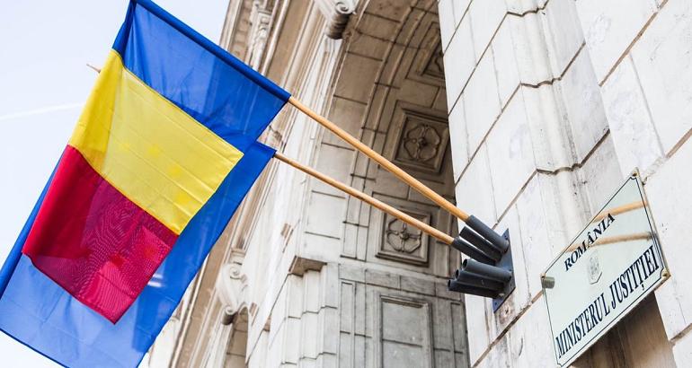 Roumanie : comment le président Iohannis a achevé la justice