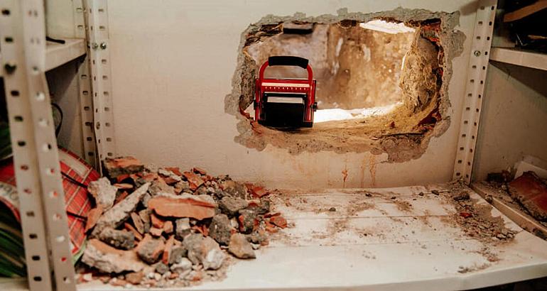 Monténégro : de mystérieux cambrioleurs creusent un tunnel sous la Haute Cour de justice