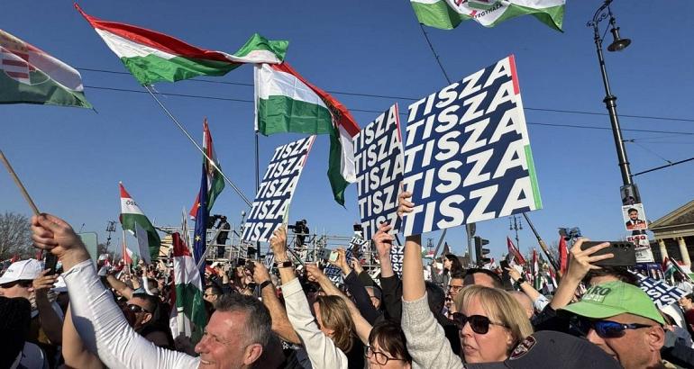 Défaite de Viktor Orbán : l'onde de choc dans les Balkans