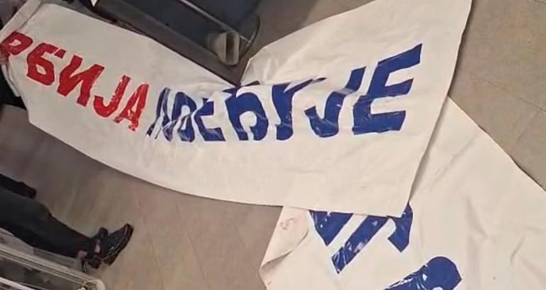 Les ćaci de Vučić ne sont pas les bienvenus au Monténégro