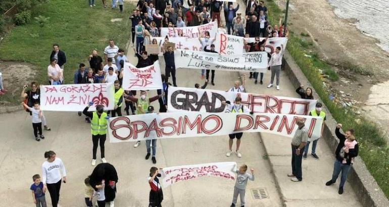 Bosnie-Herzégovine : Goražde manifeste pour « sauver la Drina »