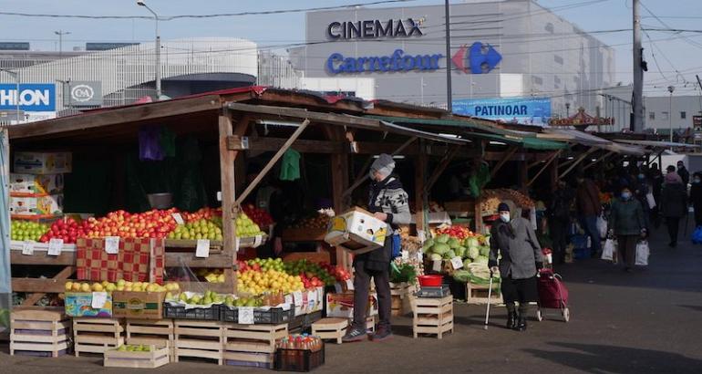 Roumanie : les petits paysans écrasés par les supermarchés