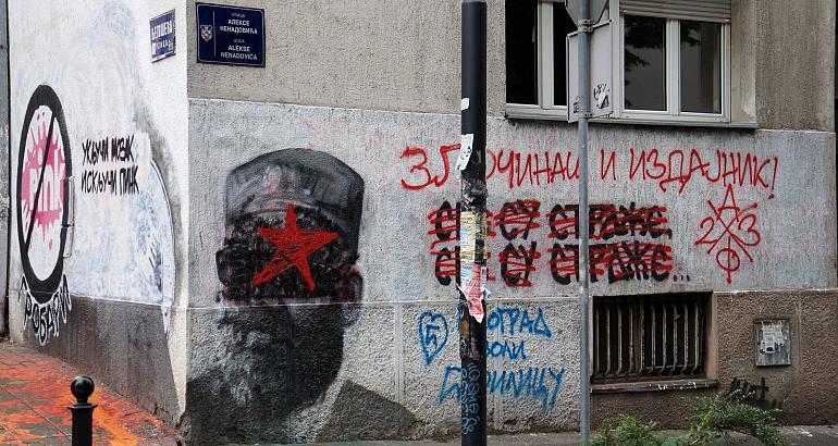 Serbie : la guerre des graffitis fait rage sur les murs de Belgrade (et au-delà)