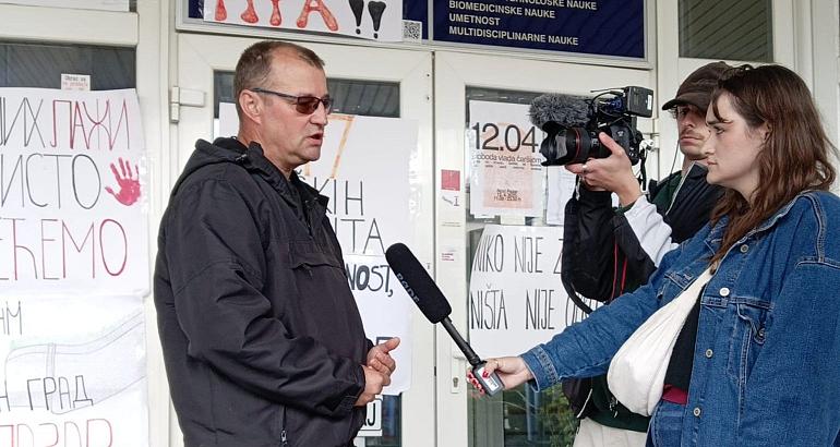 Serbie : Goran Samardžić, vétéran de guerre engagé avec les étudiants de Novi Pazar