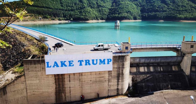 Kosovo-Serbie : le « lac Trump » et les nouveaux cultes de la personnalité