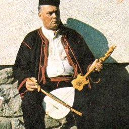 Patrimoine culturel des Balkans : à qui sont ces guslas ?