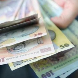 Roumanie : le gouvernement annule l'augmentation prévue du salaire minimum