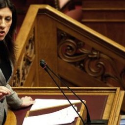 Grèce : Zoé Konstantopoulou, une juriste militante à la tête du Parlement