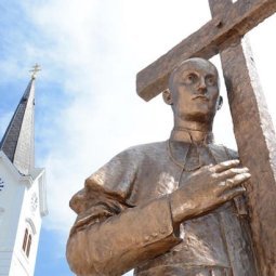 Croatie : l'Église catholique célèbre la mémoire du cardinal Stepinac, collaborateur des oustachis