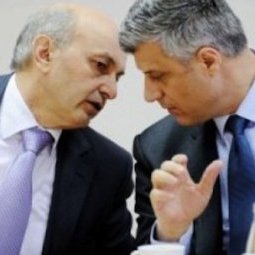 Kosovo : un gouvernement d'« union sacrée » imposé par les États-Unis
