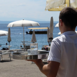 Coronavirus : en Croatie, la détresse des travailleurs saisonniers