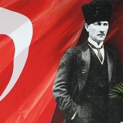 Turquie : quel avenir pour le parti d'Atatürk ?