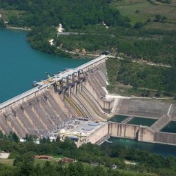 Albanie : des centaines de barrages dans un état critique