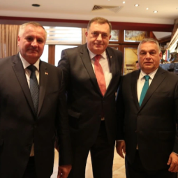 Bosnie-Herzégovine : Viktor Orbán rend visite à son ami Dodik