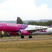 Transport aérien : la compagnie à bas coûts Wizz Air déploie ses activités en Roumanie