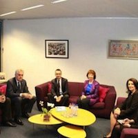 Rencontre des présidents serbe et kosovar à Bruxelles : une poignée de mains, et puis rien