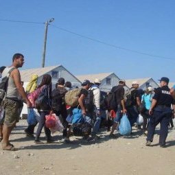Réfugiés : la traversée de la Macédoine va-t-elle enfin cesser d'être un calvaire ?