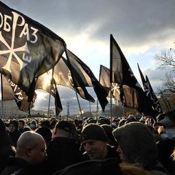 Les néo-nazis, l'indélébile tache brune de la Serbie (1/2)