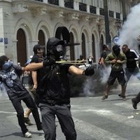 Athènes : collusion entre la police et les casseurs d'extrême droite ?