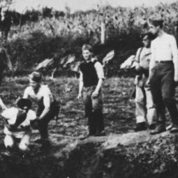 Seconde Guerre mondiale : deux rescapés roms du camp de concentration de Jasenovac témoignent