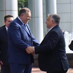 Viktor Orbán en tournée balkanique : des cadeaux pour la Serbie et la Republika Srpska
