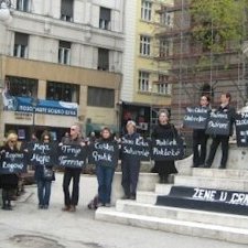 Serbie : quand la police appelle les hooligans à s'attaquer aux « Femmes en Noir »...
