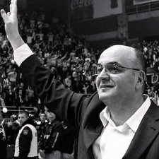 Le basket yougoslave pleure la disparition du mythique entraîneur Duško Vujošević
