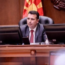 Macédoine : Zoran Zaev élargit sa base parlementaire du côté albanais
