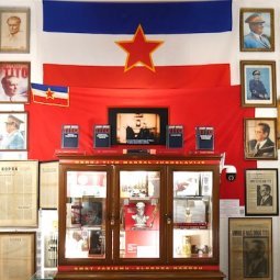 Bosnie-Herzégovine : à Sarajevo, le musée Tito ravive la nostalgie yougoslave