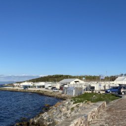 Grèce : à Lesbos, la situation des réfugiés inquiète avant les élections