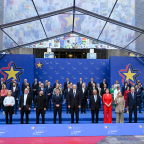 Tirana, capitale d'une Europe en quête d'unité... et d'une Albanie divisée