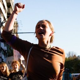 Roumanie : Andrada Cilibiu, les violences sexuelles et la révolte dans la peau