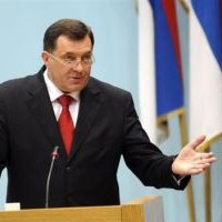 Bosnie : Dodik veut un référendum, la communauté internationale ne réagit pas