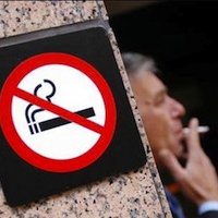 Bosnie : personne ne respecte la loi anti-tabac ? Tant pis...