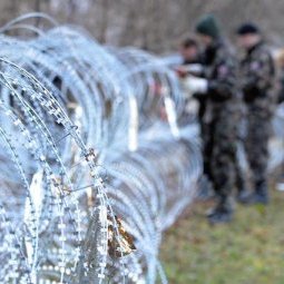 Croatie : la société civile contre l'envoi de l'armée sur les frontières