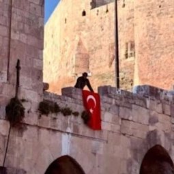 La guerre en Syrie vue de Turquie : « le drapeau turc flotte sur Alep »