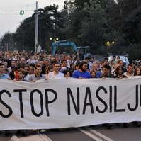 Serbie : Belgrade marche contre la violence