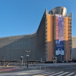 Balkans occidentaux : l'élargissement européen, faut-il y croire à nouveau ?
