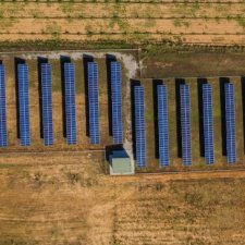 Transition énergétique : au Kosovo, le solaire gagne du terrain face au charbon 