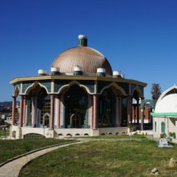 Albanie : Edi Rama veut créer un « État souverain de l'Ordre Bektashi » à Tirana