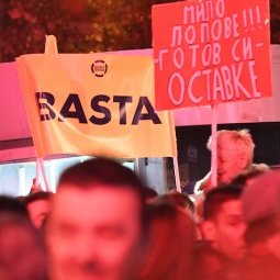 Monténégro : les citoyens dans la rue pour « résister » contre le régime Đukanović
