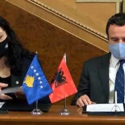 Kosovo : la présidente Vjosa Osmani victime d'attaques sexistes