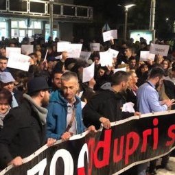 Monténégro : dans la rue, contre les fonds secrets du régime Đukanović